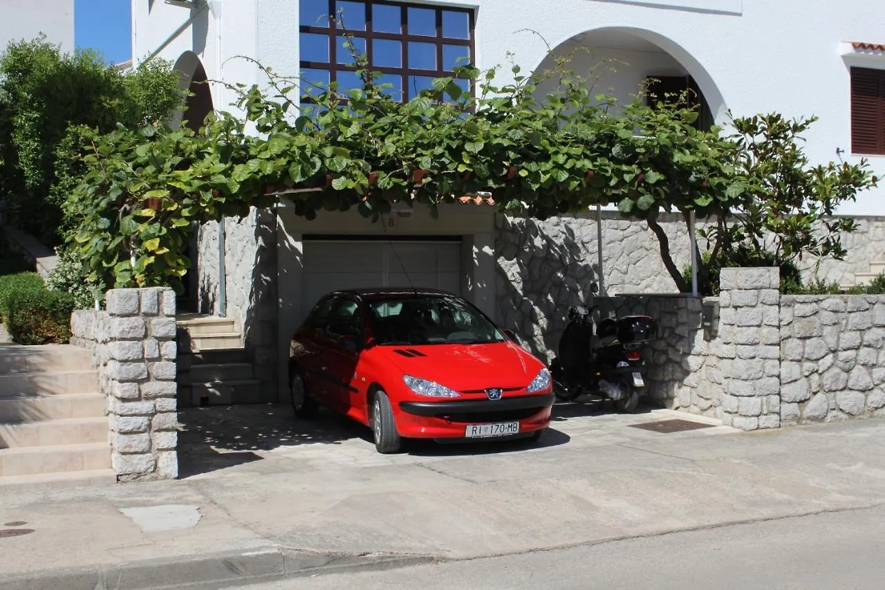 Apartments With A Parking Space Mali Lošinj